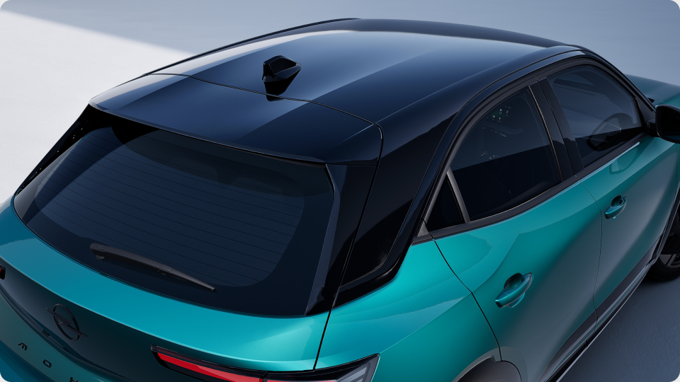 Mokka GS, standaard met een onderscheidend dak in contrastrerend zwart.