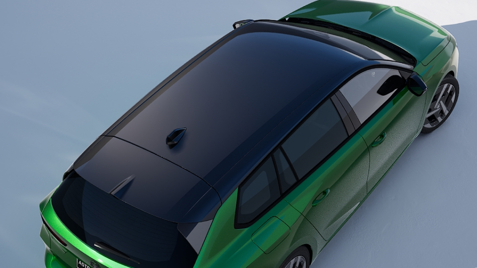 Opel Astra Black roof and extra-tinted windows