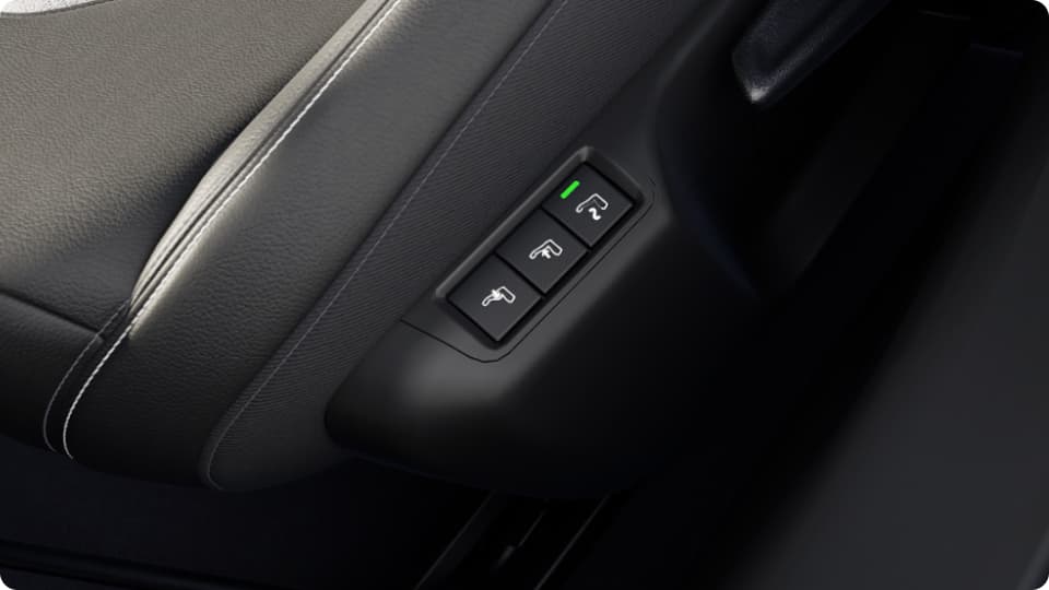 Piso duplo da bagageira; Espelho retrovisor interior eletrocromático sem moldura; Pálas de sol com espelho e iluminação LED, condutor e passageiro